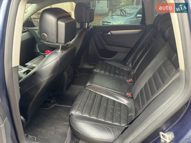 Синий Фольксваген Пассат, объемом двигателя 1.4 л и пробегом 352 тыс. км за 7500 $, фото 4 на Automoto.ua