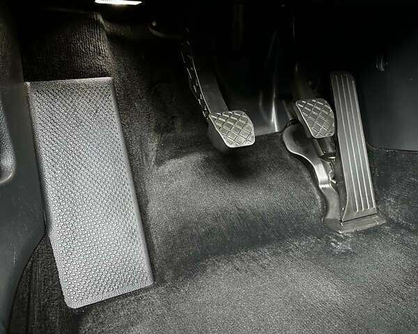 Синій Фольксваген Пассат, об'ємом двигуна 1.97 л та пробігом 220 тис. км за 11200 $, фото 70 на Automoto.ua