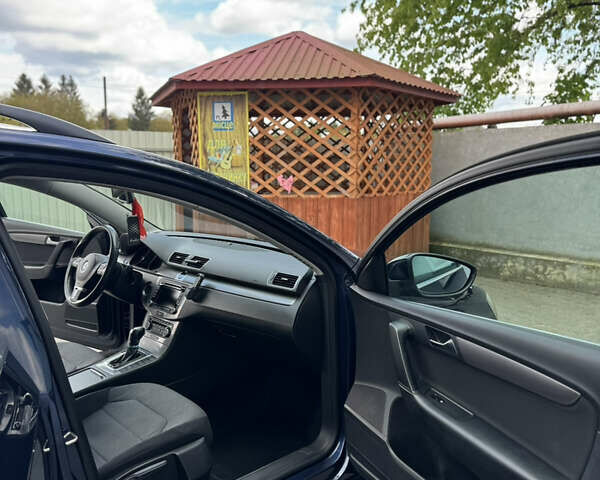 Синий Фольксваген Пассат, объемом двигателя 1.97 л и пробегом 285 тыс. км за 12200 $, фото 15 на Automoto.ua