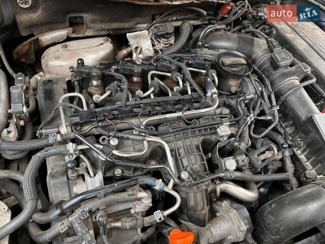 Синий Фольксваген Пассат, объемом двигателя 1.6 л и пробегом 295 тыс. км за 8100 $, фото 13 на Automoto.ua