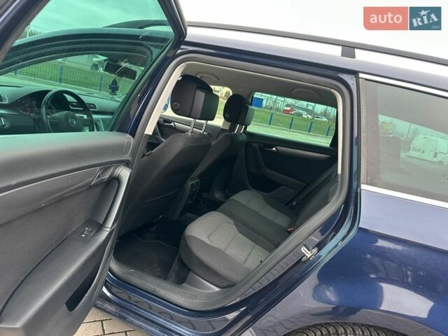 Синий Фольксваген Пассат, объемом двигателя 1.4 л и пробегом 215 тыс. км за 7650 $, фото 35 на Automoto.ua