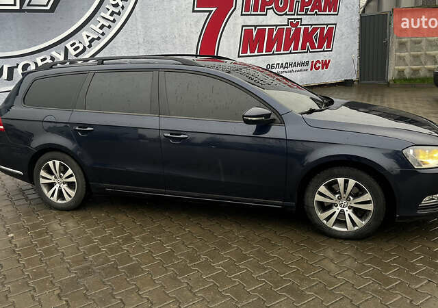 Синий Фольксваген Пассат, объемом двигателя 1.4 л и пробегом 243 тыс. км за 7399 $, фото 2 на Automoto.ua