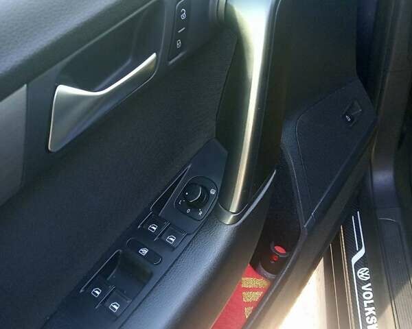 Синій Фольксваген Пассат, об'ємом двигуна 1.6 л та пробігом 135 тис. км за 8700 $, фото 16 на Automoto.ua