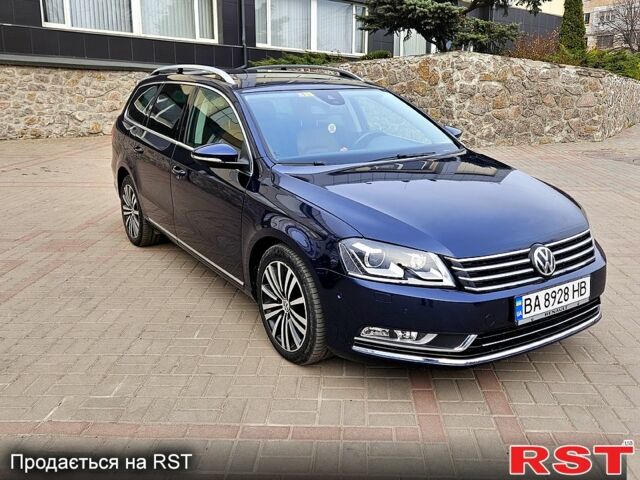 Синий Фольксваген Пассат, объемом двигателя 2 л и пробегом 223 тыс. км за 11000 $, фото 2 на Automoto.ua