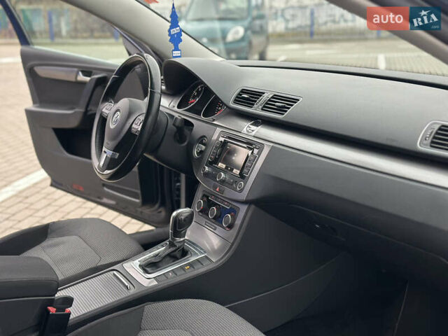 Синій Фольксваген Пассат, об'ємом двигуна 1.4 л та пробігом 214 тис. км за 8300 $, фото 31 на Automoto.ua