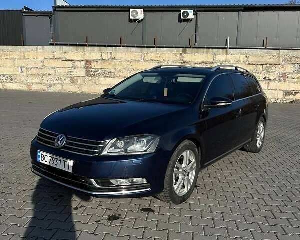 Синий Фольксваген Пассат, объемом двигателя 2 л и пробегом 315 тыс. км за 10500 $, фото 3 на Automoto.ua