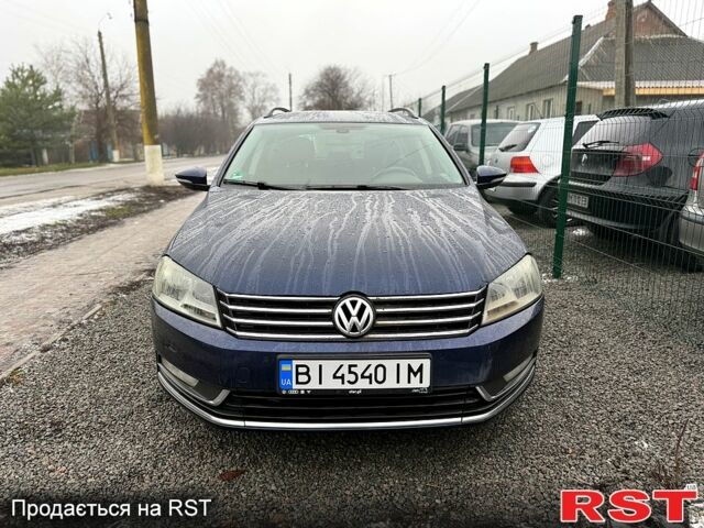 Синій Фольксваген Пассат, об'ємом двигуна 2 л та пробігом 270 тис. км за 8650 $, фото 2 на Automoto.ua