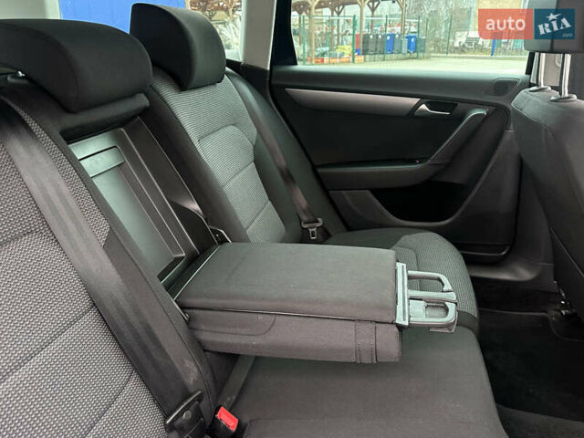 Синій Фольксваген Пассат, об'ємом двигуна 1.4 л та пробігом 214 тис. км за 8300 $, фото 35 на Automoto.ua