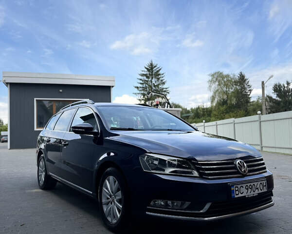 Синий Фольксваген Пассат, объемом двигателя 1.97 л и пробегом 285 тыс. км за 12200 $, фото 5 на Automoto.ua