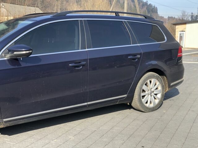 Синий Фольксваген Пассат, объемом двигателя 2 л и пробегом 285 тыс. км за 7800 $, фото 2 на Automoto.ua