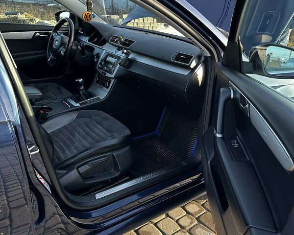 Синій Фольксваген Пассат, об'ємом двигуна 1.97 л та пробігом 220 тис. км за 11200 $, фото 46 на Automoto.ua