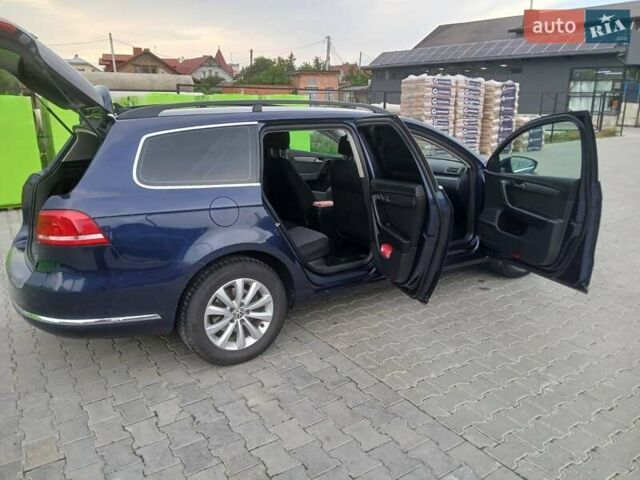 Синий Фольксваген Пассат, объемом двигателя 2 л и пробегом 300 тыс. км за 8700 $, фото 13 на Automoto.ua