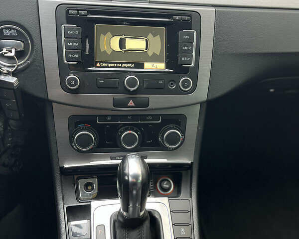 Синий Фольксваген Пассат, объемом двигателя 1.4 л и пробегом 243 тыс. км за 7250 $, фото 10 на Automoto.ua