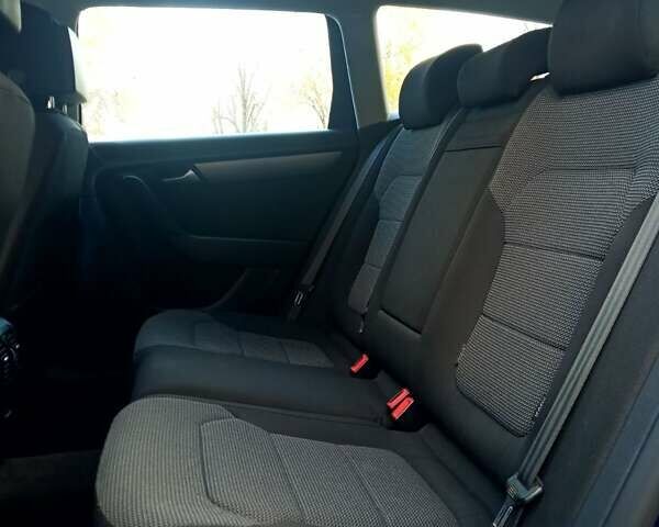 Синій Фольксваген Пассат, об'ємом двигуна 1.6 л та пробігом 134 тис. км за 9000 $, фото 23 на Automoto.ua