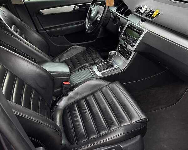 Синий Фольксваген Пассат, объемом двигателя 2 л и пробегом 315 тыс. км за 10900 $, фото 39 на Automoto.ua