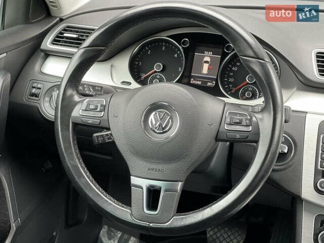 Синий Фольксваген Пассат, объемом двигателя 2 л и пробегом 225 тыс. км за 13900 $, фото 19 на Automoto.ua