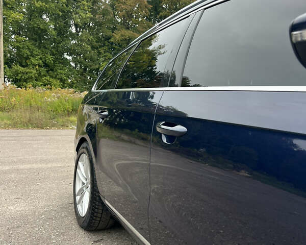 Синий Фольксваген Пассат, объемом двигателя 2 л и пробегом 263 тыс. км за 10599 $, фото 13 на Automoto.ua