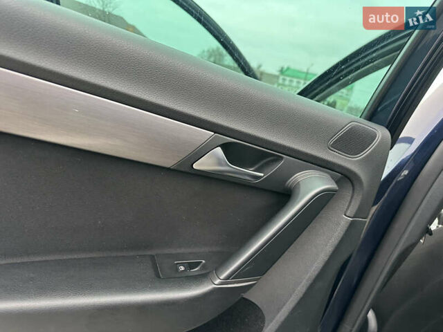 Синій Фольксваген Пассат, об'ємом двигуна 1.4 л та пробігом 214 тис. км за 8300 $, фото 27 на Automoto.ua