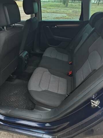 Синій Фольксваген Пассат, об'ємом двигуна 1.97 л та пробігом 275 тис. км за 9000 $, фото 8 на Automoto.ua