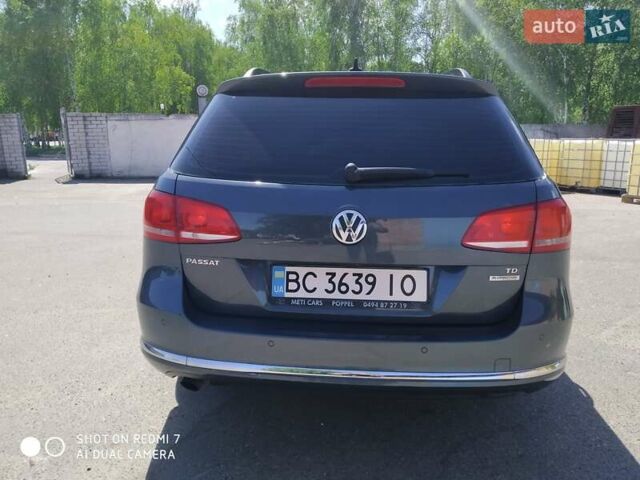 Синий Фольксваген Пассат, объемом двигателя 1.6 л и пробегом 355 тыс. км за 8250 $, фото 3 на Automoto.ua