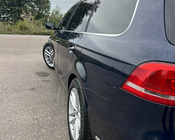 Синий Фольксваген Пассат, объемом двигателя 2 л и пробегом 263 тыс. км за 10599 $, фото 16 на Automoto.ua