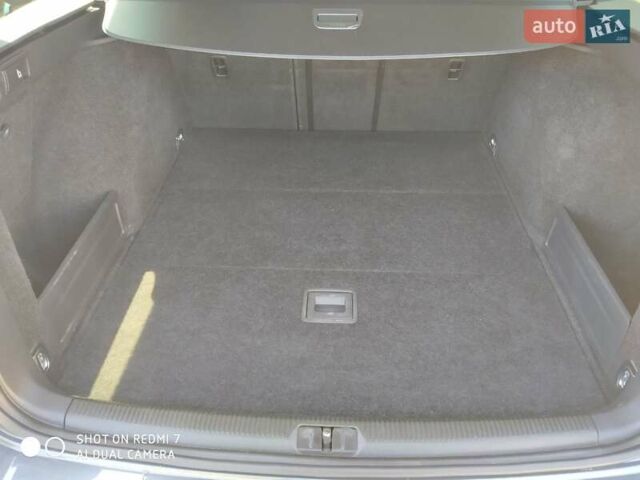 Синий Фольксваген Пассат, объемом двигателя 1.6 л и пробегом 355 тыс. км за 8250 $, фото 13 на Automoto.ua