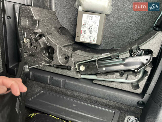 Синий Фольксваген Пассат, объемом двигателя 2 л и пробегом 225 тыс. км за 13900 $, фото 41 на Automoto.ua