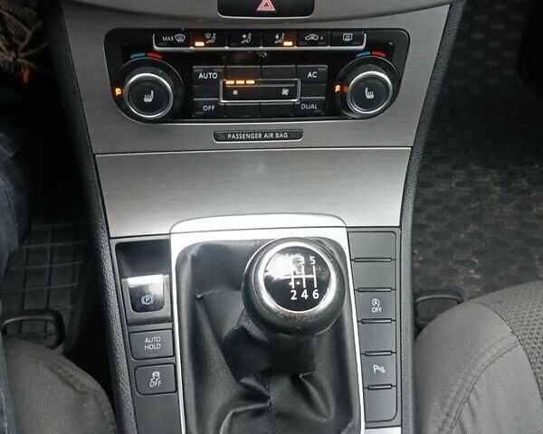 Синій Фольксваген Пассат, об'ємом двигуна 1.97 л та пробігом 250 тис. км за 8200 $, фото 33 на Automoto.ua