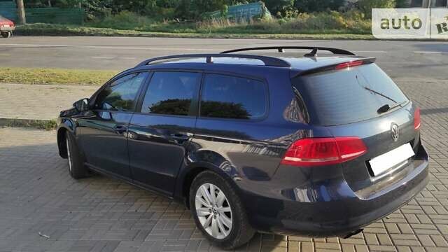 Синий Фольксваген Пассат, объемом двигателя 1.97 л и пробегом 290 тыс. км за 8700 $, фото 4 на Automoto.ua