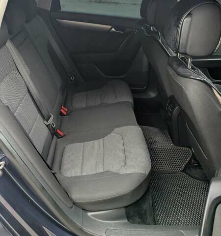 Синій Фольксваген Пассат, об'ємом двигуна 2 л та пробігом 290 тис. км за 8500 $, фото 2 на Automoto.ua