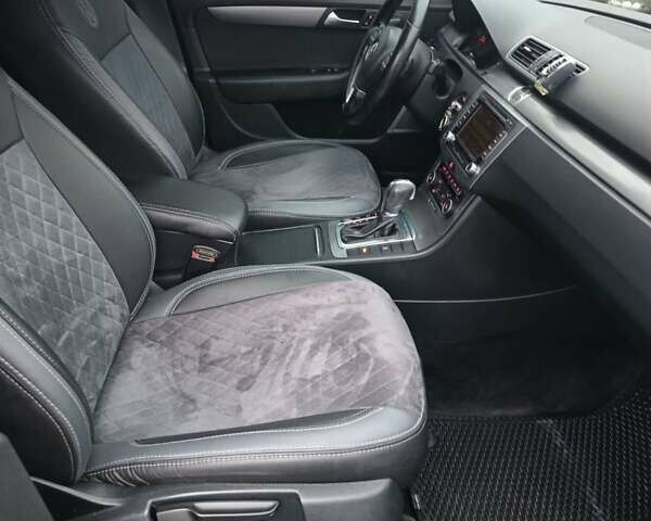 Синий Фольксваген Пассат, объемом двигателя 2 л и пробегом 286 тыс. км за 9999 $, фото 6 на Automoto.ua