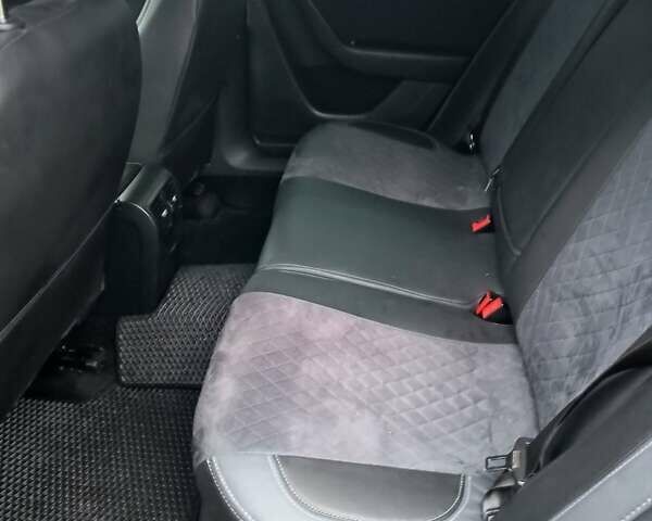 Синий Фольксваген Пассат, объемом двигателя 2 л и пробегом 286 тыс. км за 9999 $, фото 10 на Automoto.ua