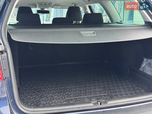 Синій Фольксваген Пассат, об'ємом двигуна 2 л та пробігом 330 тис. км за 8990 $, фото 20 на Automoto.ua