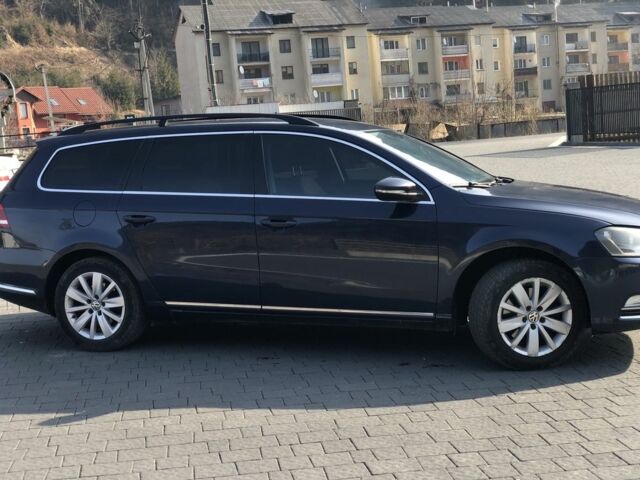 Синий Фольксваген Пассат, объемом двигателя 2 л и пробегом 285 тыс. км за 7800 $, фото 4 на Automoto.ua