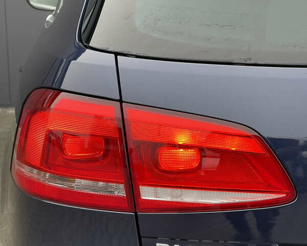 Синий Фольксваген Пассат, объемом двигателя 2 л и пробегом 225 тыс. км за 13900 $, фото 12 на Automoto.ua