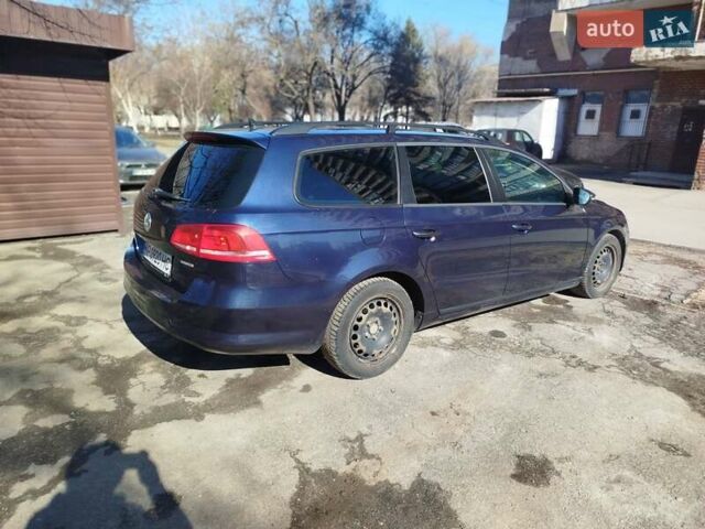 Синий Фольксваген Пассат, объемом двигателя 1.6 л и пробегом 340 тыс. км за 7200 $, фото 5 на Automoto.ua