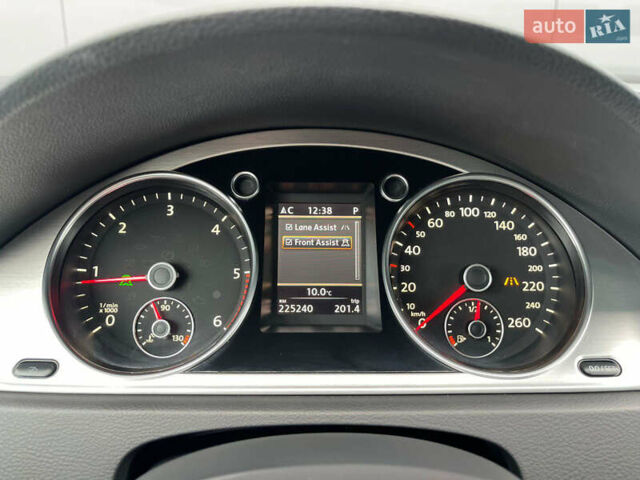 Синий Фольксваген Пассат, объемом двигателя 2 л и пробегом 225 тыс. км за 13299 $, фото 37 на Automoto.ua