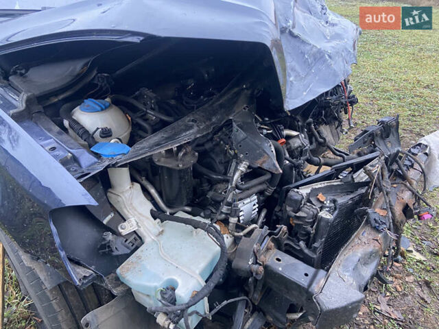 Синий Фольксваген Пассат, объемом двигателя 1.97 л и пробегом 268 тыс. км за 3600 $, фото 1 на Automoto.ua