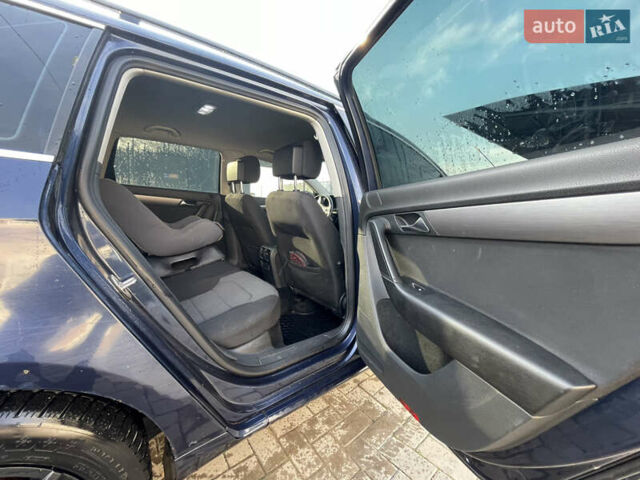 Синій Фольксваген Пассат, об'ємом двигуна 1.97 л та пробігом 267 тис. км за 11000 $, фото 7 на Automoto.ua