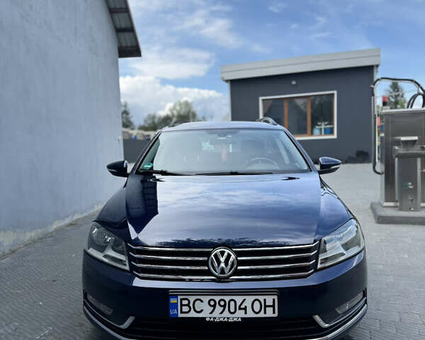 Синий Фольксваген Пассат, объемом двигателя 1.97 л и пробегом 285 тыс. км за 12200 $, фото 1 на Automoto.ua