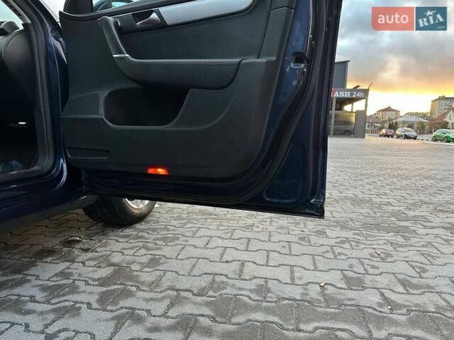 Синий Фольксваген Пассат, объемом двигателя 2 л и пробегом 315 тыс. км за 10900 $, фото 71 на Automoto.ua