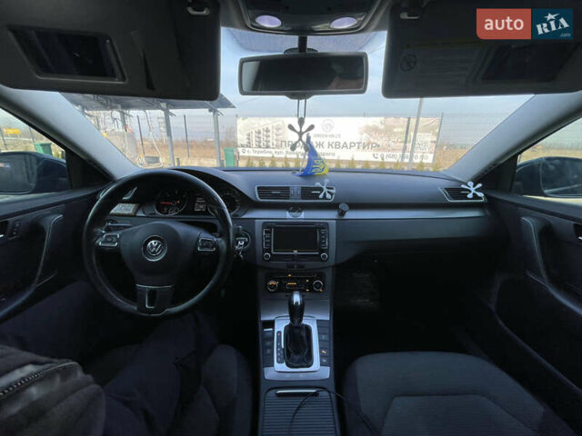 Синій Фольксваген Пассат, об'ємом двигуна 1.97 л та пробігом 267 тис. км за 11000 $, фото 19 на Automoto.ua