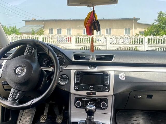 Синій Фольксваген Пассат, об'ємом двигуна 2 л та пробігом 265 тис. км за 9000 $, фото 9 на Automoto.ua