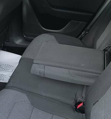 Синий Фольксваген Пассат, объемом двигателя 1.97 л и пробегом 280 тыс. км за 8850 $, фото 24 на Automoto.ua