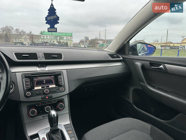 Синій Фольксваген Пассат, об'ємом двигуна 1.4 л та пробігом 214 тис. км за 8300 $, фото 44 на Automoto.ua