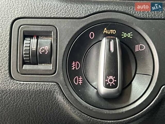 Фольксваген Пассат 2011 в Одессе на Automoto.ua Синий Фольксваген Пассат, объемом двигателя 1.4 л и пробегом 350 тыс. км за 8300 $, фото 16 на Automoto.ua