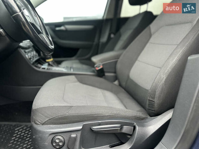 Синий Фольксваген Пассат, объемом двигателя 1.39 л и пробегом 202 тыс. км за 6700 $, фото 7 на Automoto.ua