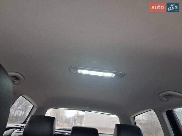 Синий Фольксваген Пассат, объемом двигателя 1.6 л и пробегом 282 тыс. км за 9500 $, фото 20 на Automoto.ua