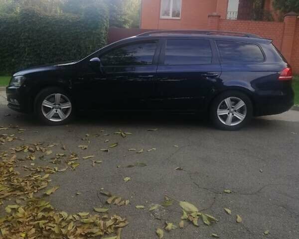 Синій Фольксваген Пассат, об'ємом двигуна 1.6 л та пробігом 285 тис. км за 10500 $, фото 16 на Automoto.ua