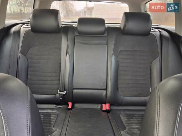 Синий Фольксваген Пассат, объемом двигателя 1.6 л и пробегом 282 тыс. км за 9500 $, фото 19 на Automoto.ua